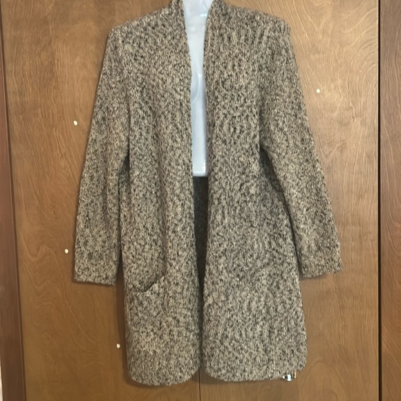 Long shrug/jacket with 2 pockets - Picture 1 of 4